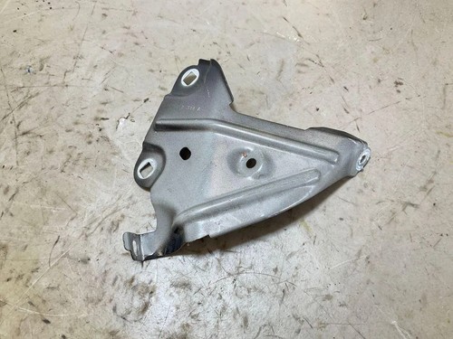 BMW X1 F48 Kotflügelhalter vorne links 7351515 1.50 2021 33806581