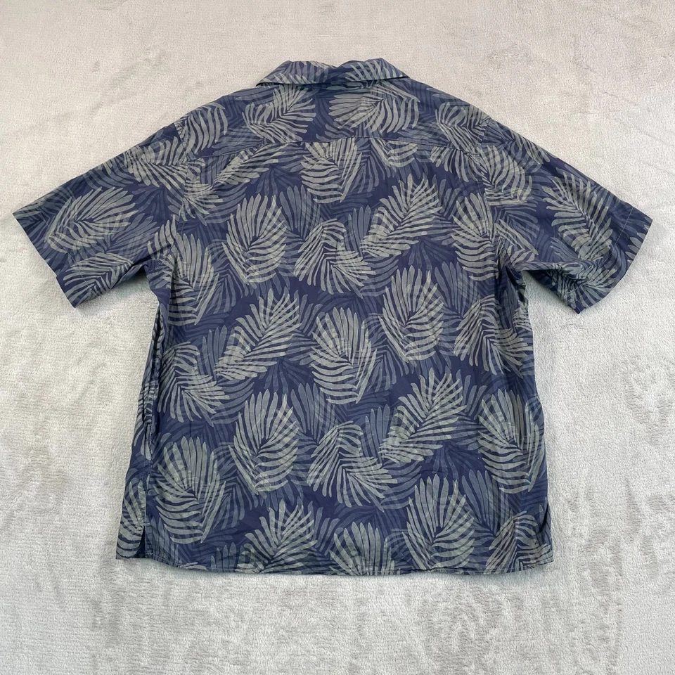 Banana Republic Relaxed-Fit Resort Camp Shirt Men Medium Multi Floral SS NWOT - Image 4 of 4