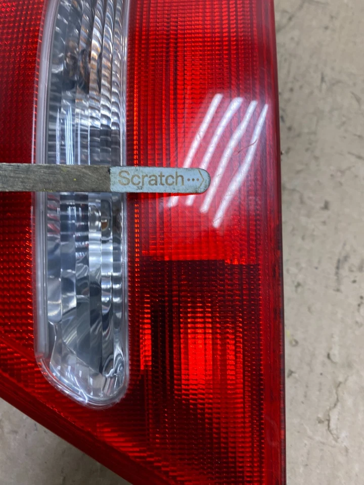 Luz trasera pasajero derecho mercedes-benz c230 c240 w203 2001-2004 clase c u8792 Foto 4 de 4