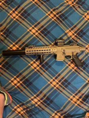 Sig Sauer MCX CO2 .177 cal Air Rifle With MRD-20R Scope- Missing Stock