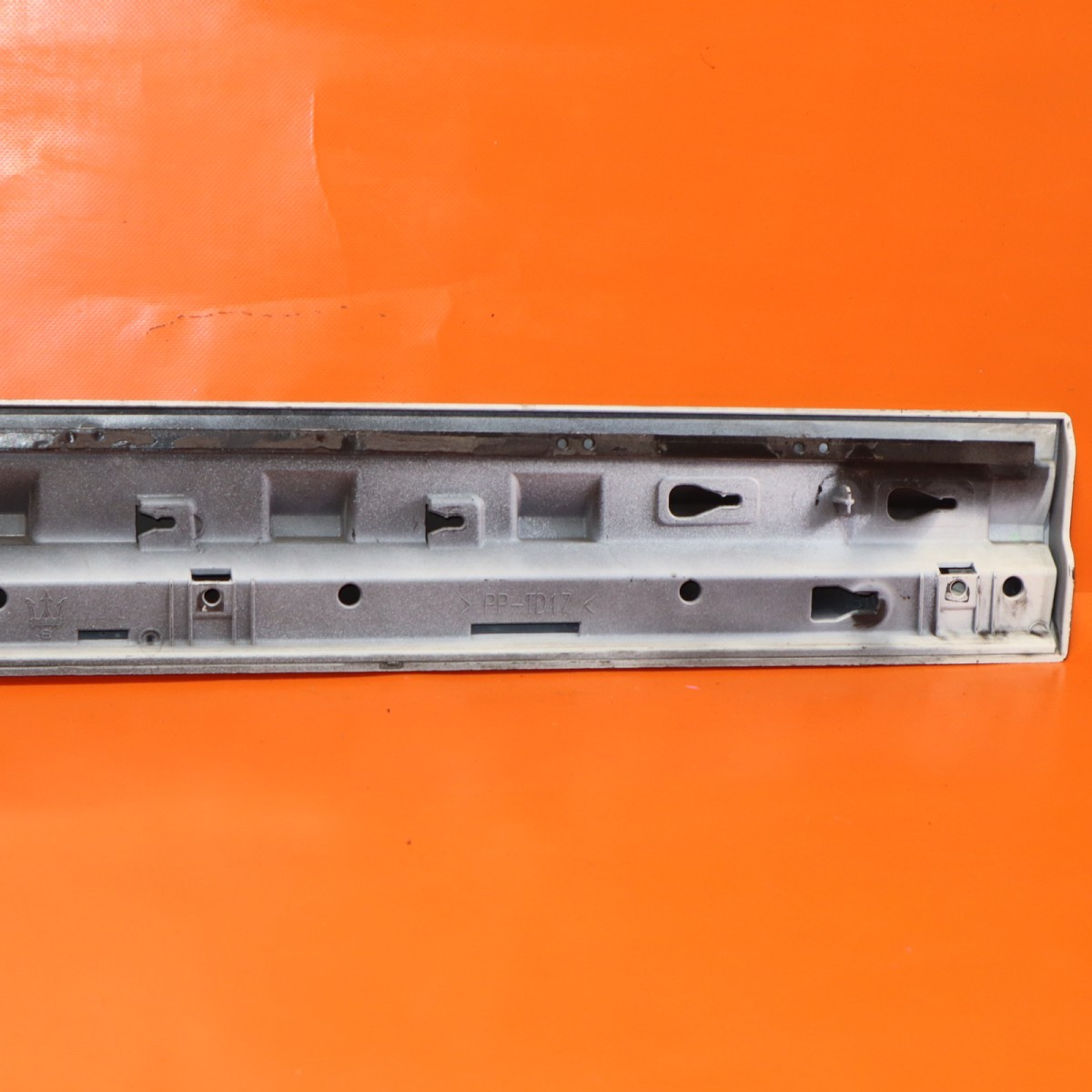 Maserati Levante 2017-2020 Front Left Body molding P/N 670035236