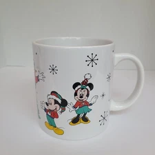 Mickey Mouse Pluto Donald Disney Holiday Tree Christmas Zrike Brands Coffee Mug