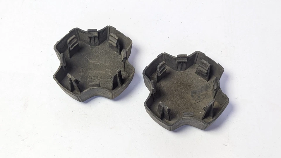 Juego de 2 tapones de cubo de cubierta antipolvo tapa central de llanta OEM Toyota Corolla 6669 1997 OEM Foto 3 de 4