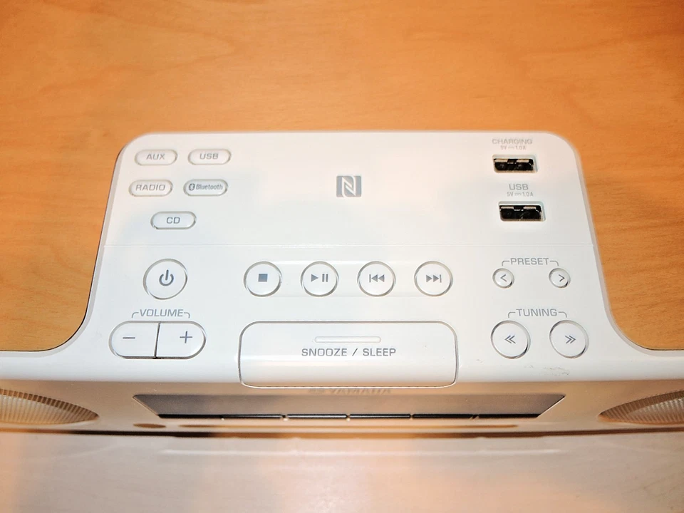 Yamaha TSX-B235 Bluetooth, CD, AM/FM,Clock, Excellent White/Oak Wood SEE VIDEO - Image 4 of 4