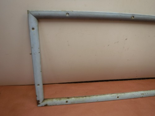 Jeep Wagoneer FSJ 1982 Rear Passenger Quarter Glass Window Interior Trim - Picture 2 of 7