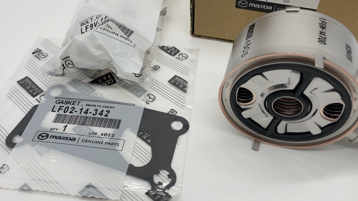 Mazda Genuine Engine Oil Cooler Kit LF6W-14-700A LF9V-14-789 LF02