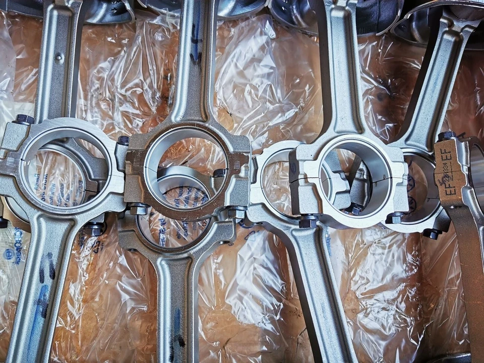 Juego de pistones y varillas LS3 NUEVO OEM Foto 3 de 4