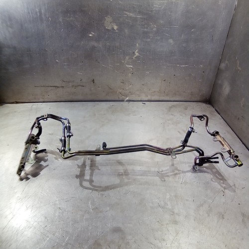 Subaru Impreza Newage 2001-2007 EJ205 JDM WRX STi Set Fuel Injection Rails Ramp - Picture 9 of 12