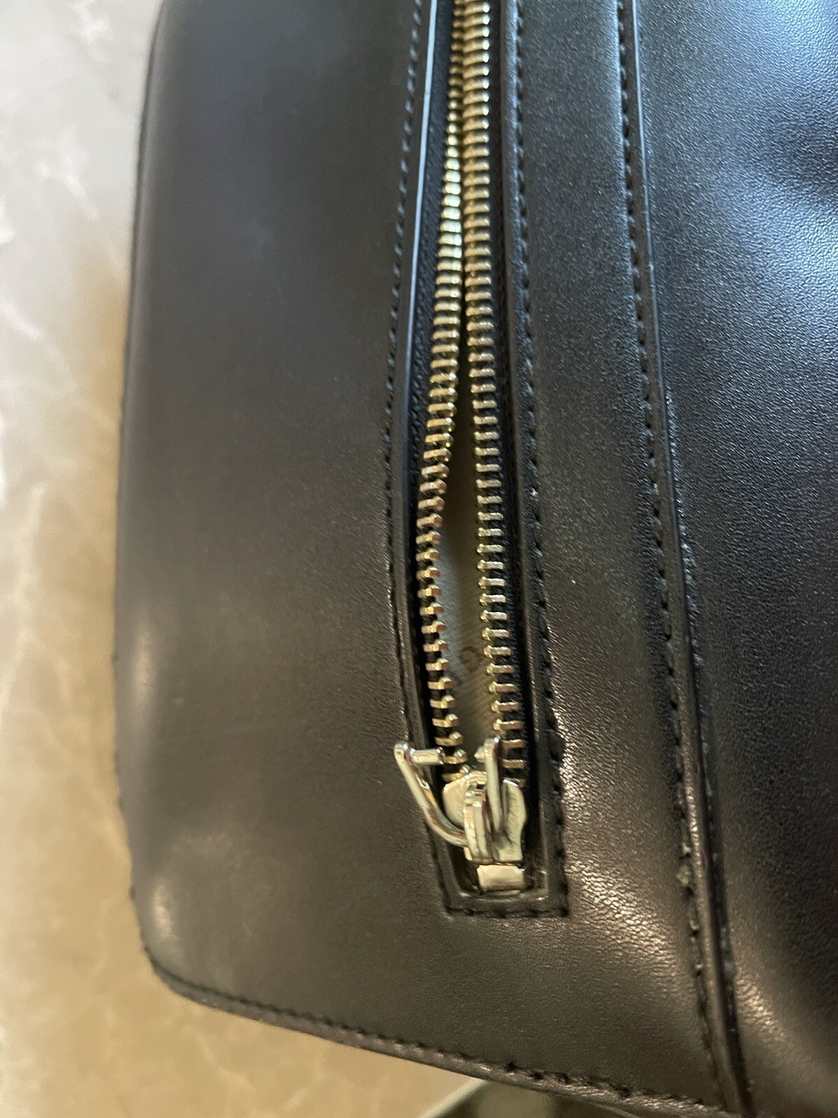 GUESS Hensley Convertible Shoulder Bag used see pics/desc eBay