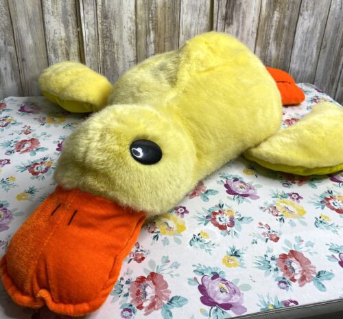 Vtg Six Flag Mint yellow duck  laying down pillow floor plush Soft Cuddly - Afbeelding 1 van 8