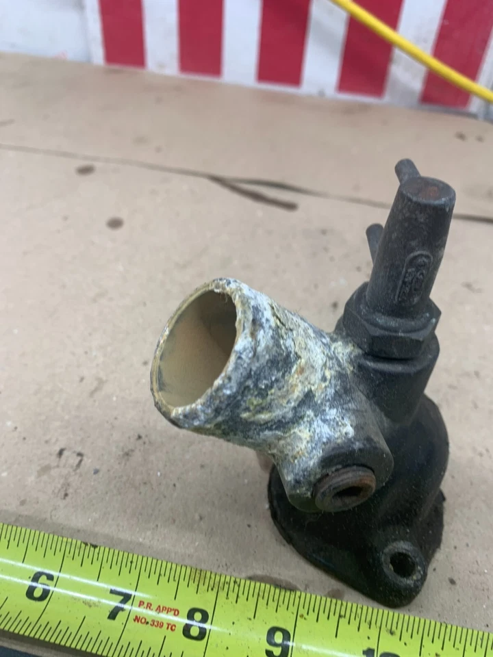Ford F150 Bronco 351M 1967 1979 400 m aluminio cuello de agua salida termostato carcasa Foto 2 de 4