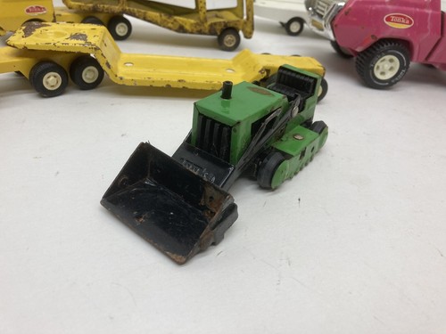 Vintage 1970s Tonka LOT - Pink Toy Pickup Truck Car Carrier Low Loader Bulldozer - Picture 2 of 15