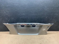 2000 2001 Infiniti I30 Rear Trunk Deck Lid Finish Panel License Plate Trim J7301