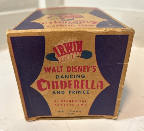 Vintage Walt Disney’s Dancing Waltzing Cinderella and Prince in Original Box USA - Picture 9 of 9