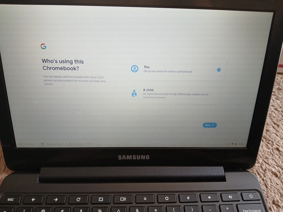Samsung Chromebook XE500C13-K04US 4GB, 16GB EMMC, intel Celeron n3060 1.6ghz - Imagem 3 de 4