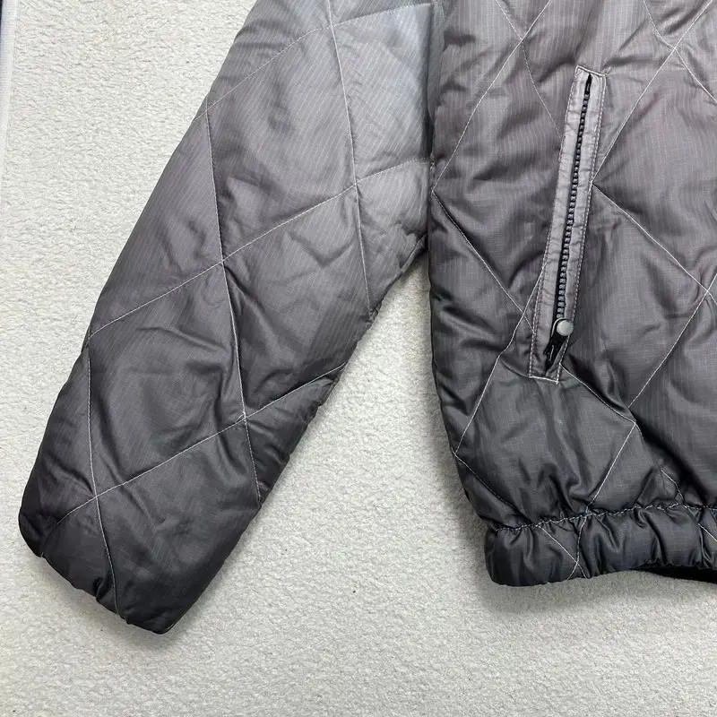 Descente Lightweight Quilted Down Jacket N0999 M … - image 6