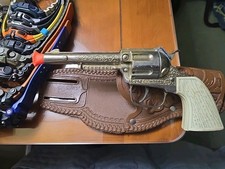 Hubley Western Cap Gun With Holster.