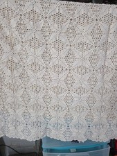 VINTAGE Handmade CROCHET Throw Aprox 60x60