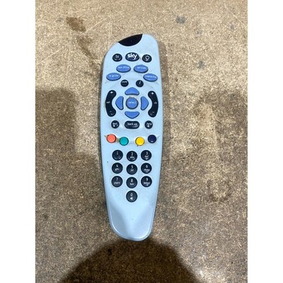 Sky URC1616-00R01 Fernbedienung grau kabellos batteriebetrieben für Fernseher