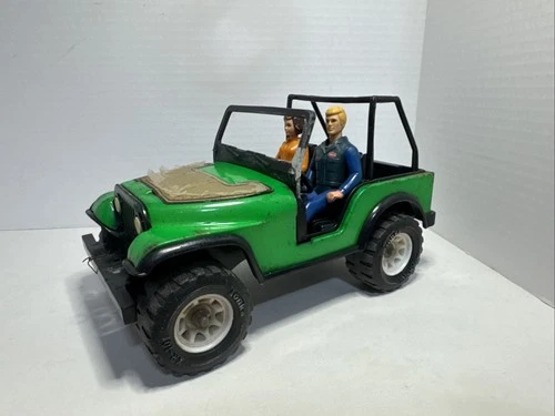 Vintage TONKA RENEGADE GREEN JEEP XR-101 With 2 Action Figures