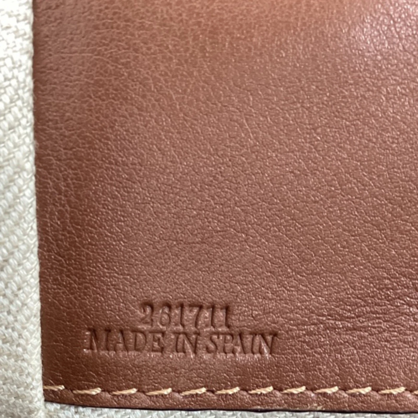 Borsa a tracolla Loewe piccola amaca in pelle di vitello marrone donna ocra taglia unica