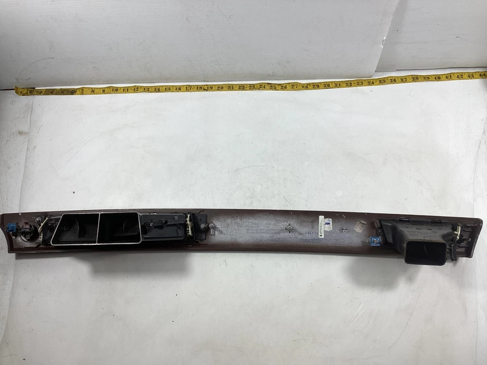 BMW 328I XDRIVE 2007-2013 panel de instrumentos moldura con botón de arranque y ventilación de aire OEM. Foto 2 de 4