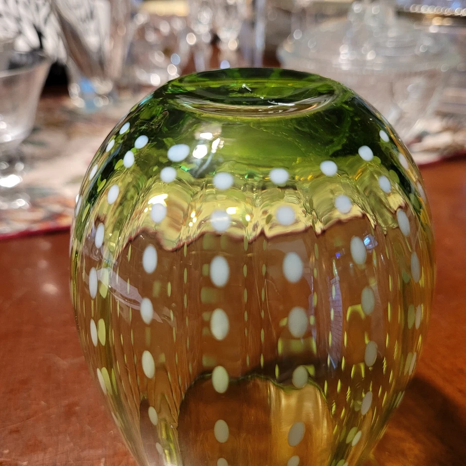 Vaso de perla Zafferano verde con puntos blancos Foto 4 de 4