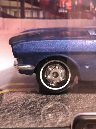 Disney Store Disney Pixar Cars 2 Brent Mustangburger - Bild 2 von 9