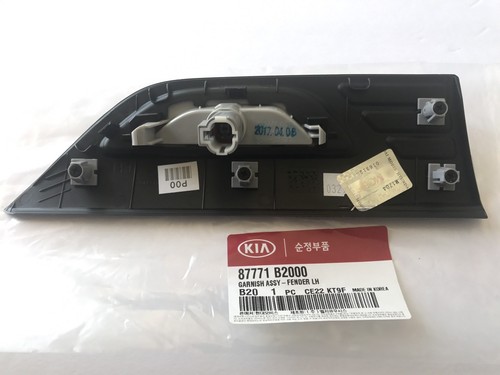 2014-2019 Soul Fender Exterior Molding Trim With Repeater Lamp Right & Left OEM - Picture 3 of 6