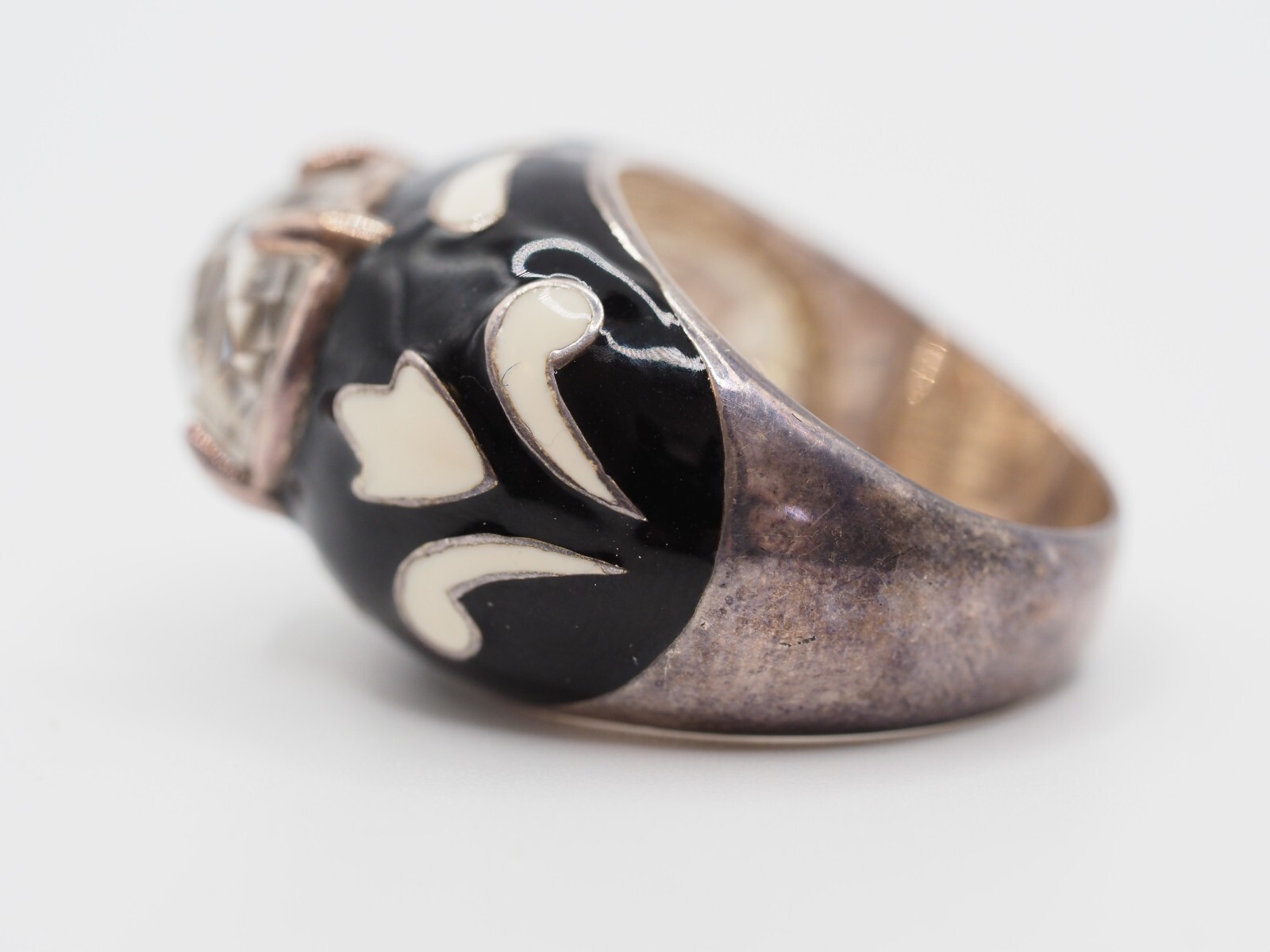 Photo 5 of Ladies Sterling Silver Black And White Enamel Ring Size R, R216, R273