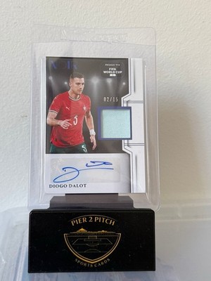 Diogo Dalot PatchAuto /15 Panini Noir Road To FIFA World Cup 2026 Portugal 02/15