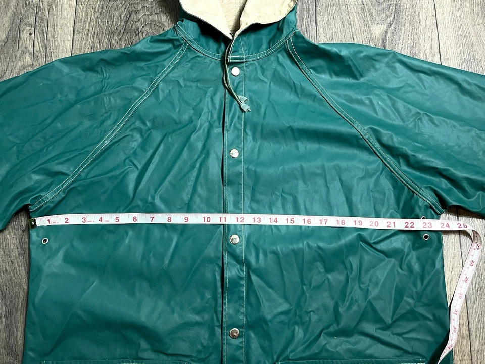 Vintage Van Heusen Sportswear Rain Jacket Sz XL Green Lined Large Pockets Snaps - Image 4 of 4