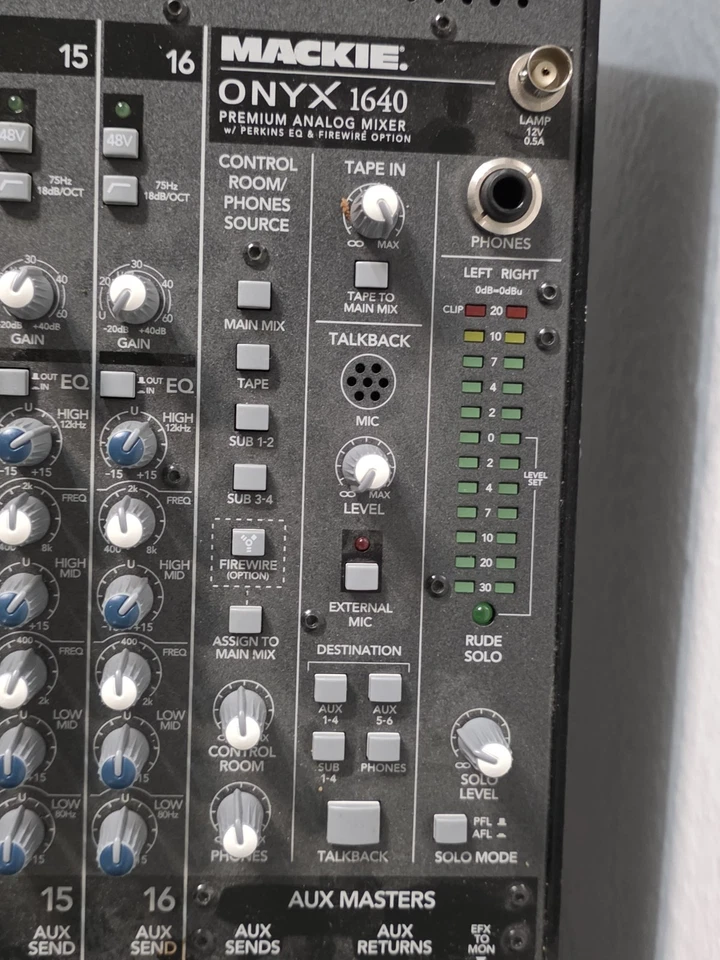 Consola mezcladora mezcladora mezcladora de grabación de 16 canales Mackie ONYX 1640 Foto 2 de 4