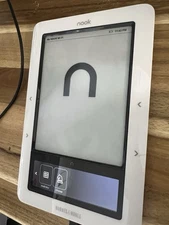 NOOK - Barnes & Noble 1st Edition E Reader BNRZ100   Needs Battrey