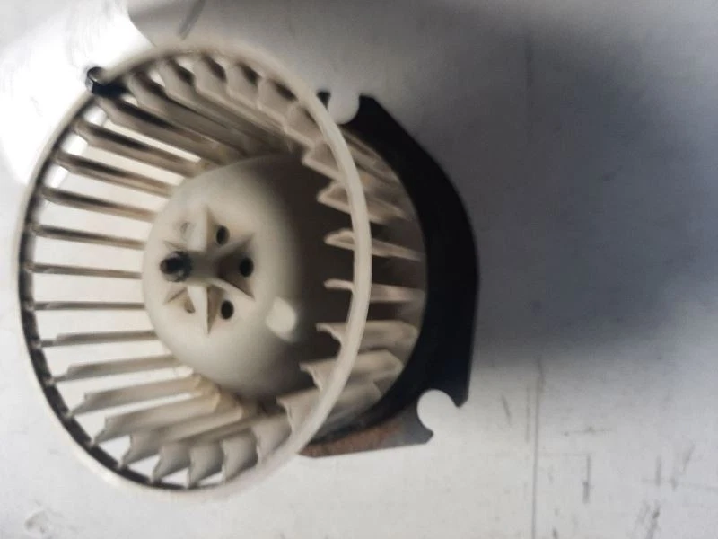 Blower Motor 91-96 Chevrolet Caprice 12491241 - Image 4 of 4
