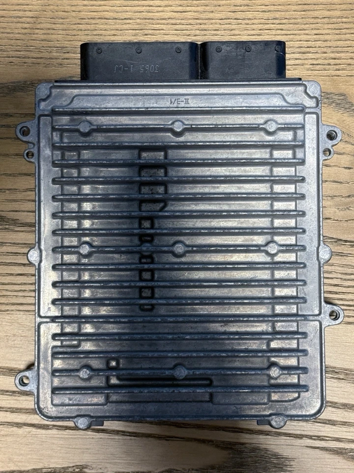 Módulo de control del motor Mercedes W212 E350 C300 GLK350 2012-2015 ECU ECM Foto 2 de 4