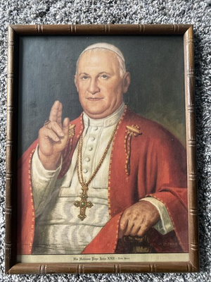 #ad VTG Framed Print of Pope John XXIII in Papal Attire 1960s 9.75” X 12.75” $20.00
