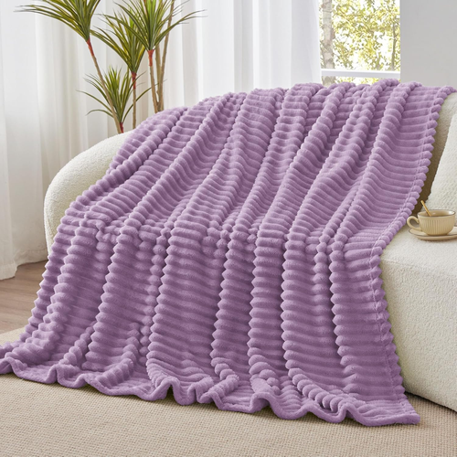 Fleece Throw Blanket for Couch - 300GSM Soft & Warm Fluffy Lilac Blanket, Decora - Picture 8 of 12