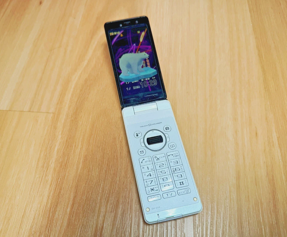 Sharp SH-01A White Ntt Docomo Japan - Image 4 of 4