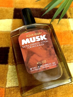 A Vtg Aqua Velva MUSK Extra Strength Lotion For Face & Body 4 Oz Size Bottle