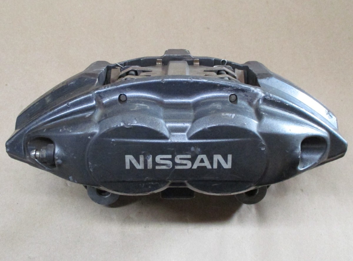 1) 2008- 2013 Infiniti G37 Akebono Front Right Brake Caliper