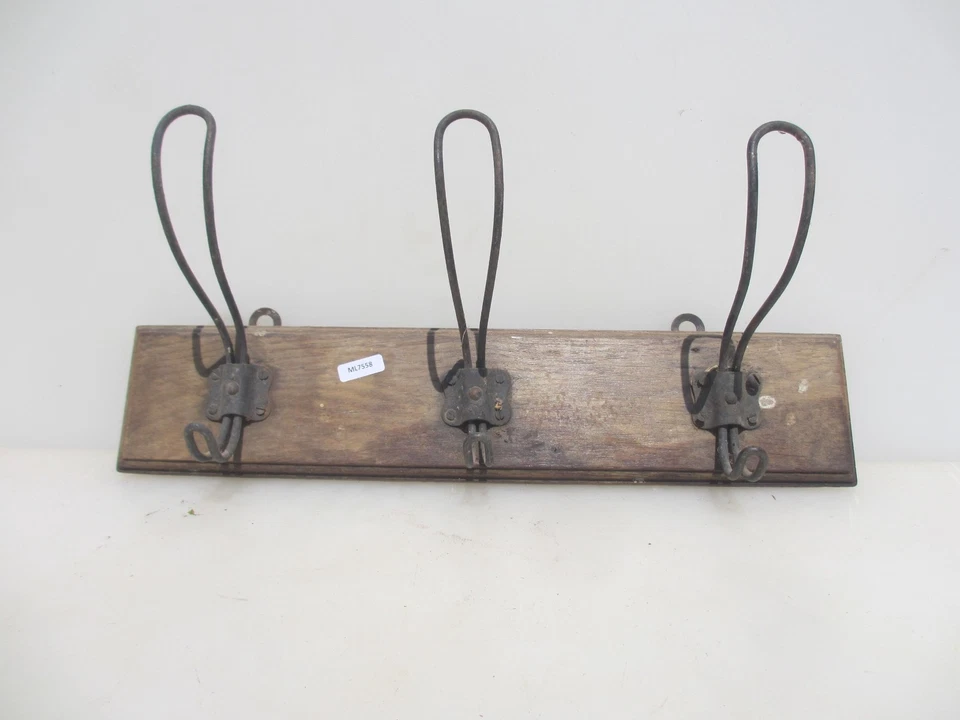 Antiguo perchero de madera ganchos de hierro perchas para sombreros antiguo vintage madera francesa 16" W Foto 3 de 4