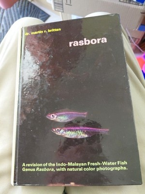 rasbora. Dr. Martin R. Brittan. English Edition ( Hardcover). Very Rare. in P1