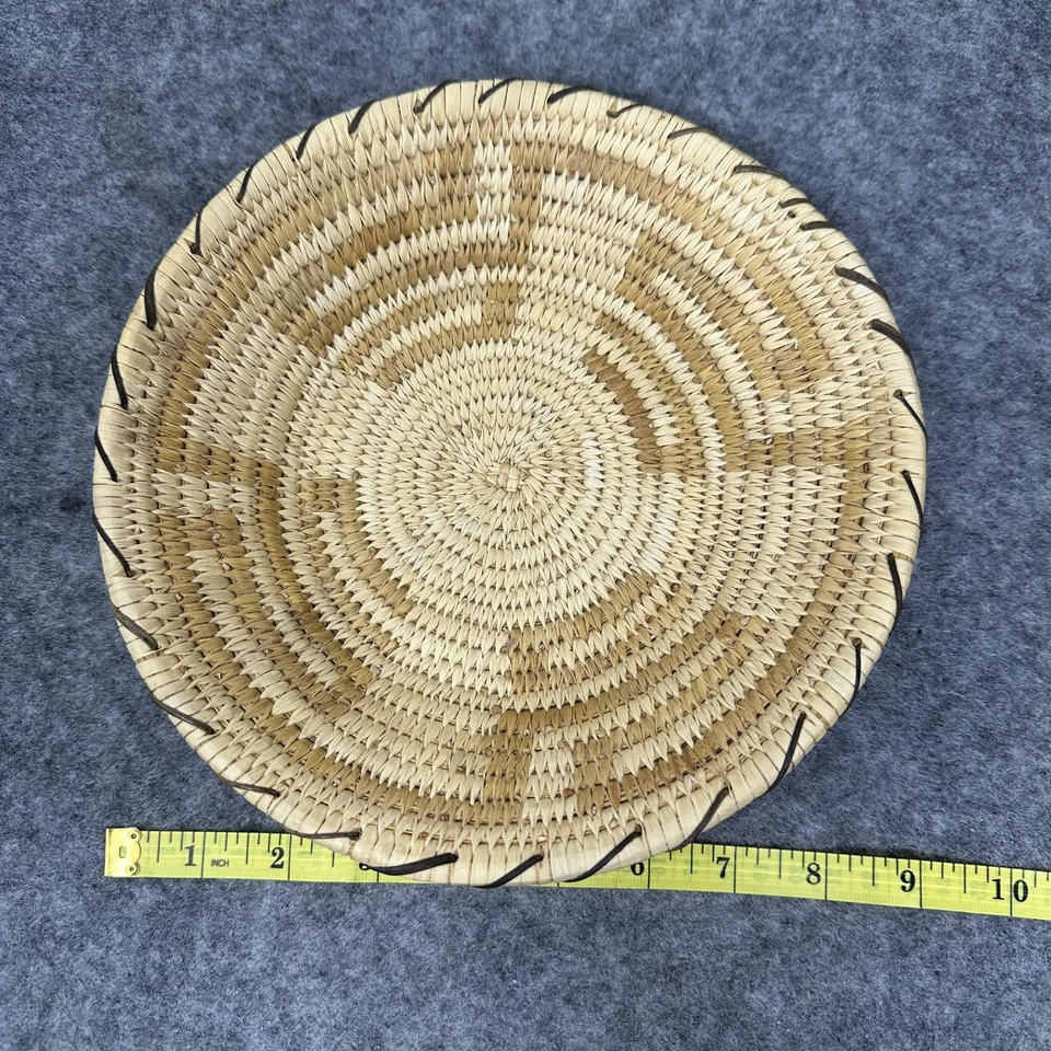 Vintage Papago Handwoven Wicker Basket Shallow Coil Tray Decorative Native - Image 3 of 4