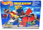 VINTAGE 1998 Hot Wheels Police Station Play Set ~ NEW IN BOX