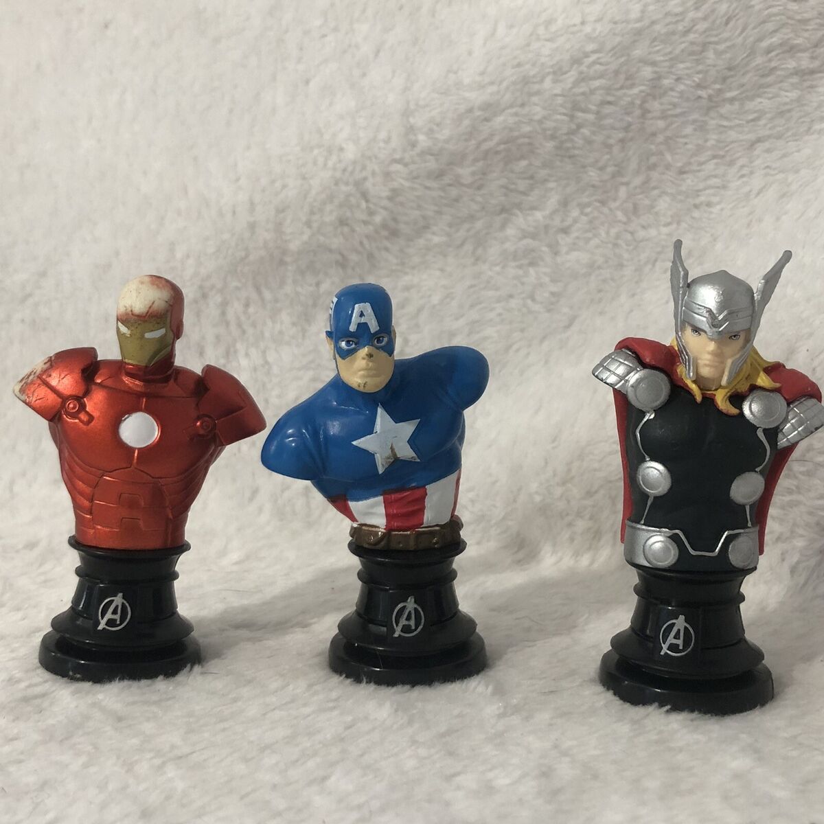 Marvel Avengers Mini Bust Paperweights Thor, Captain America