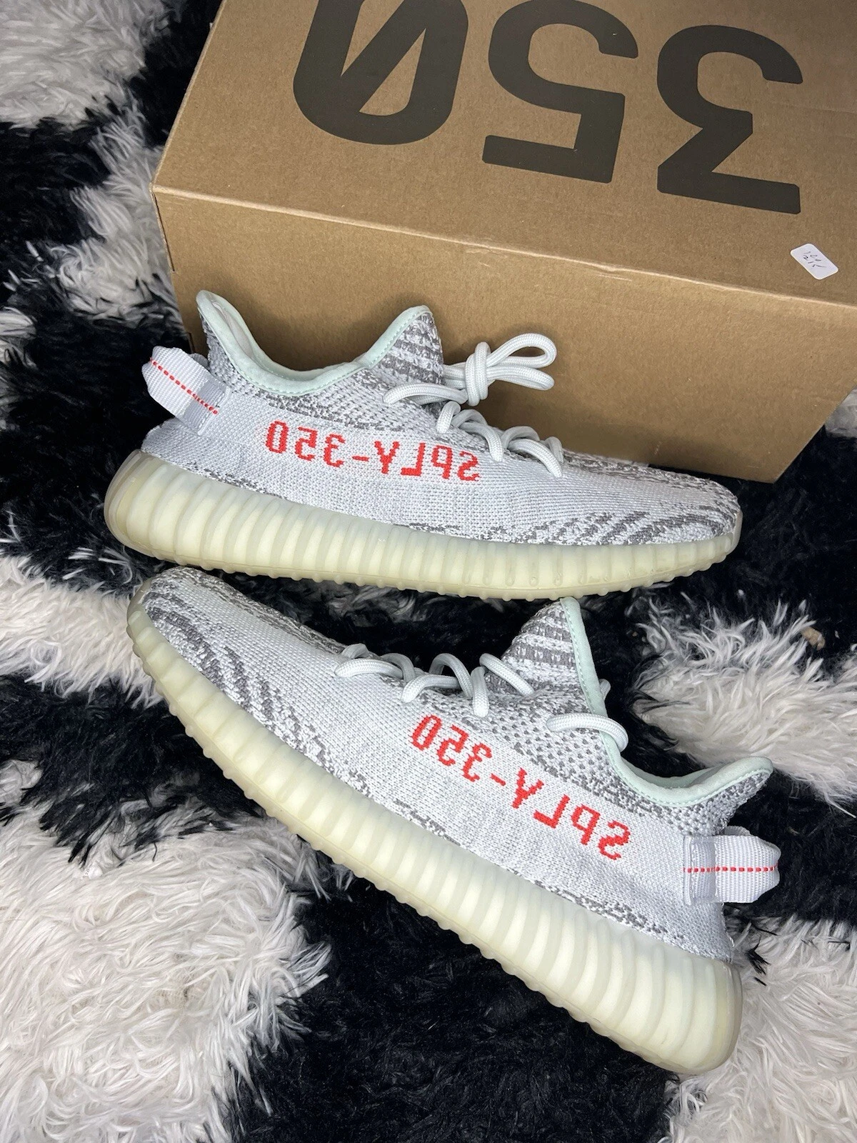 Taglia 8 Adidas Yeezy Boost 350 V2 colore blu basso