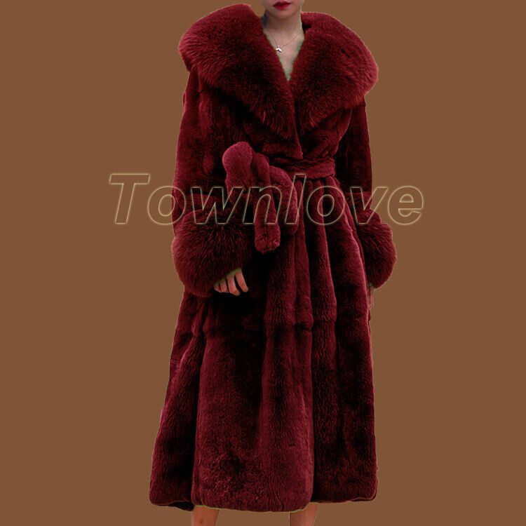Women's Cotton Coat With A Fitted Waist And A Large Fur Collar