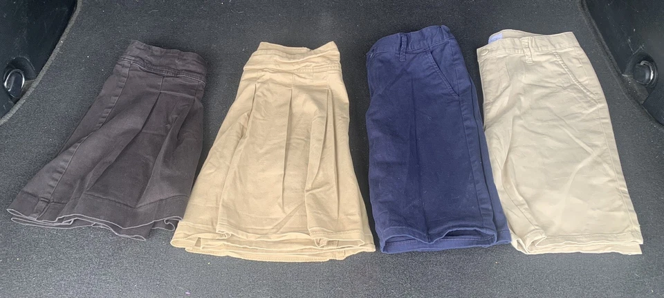 The Childrens Place Girl Talla 12 Uniforme Parte Inferior Lote Mixto de 4 - PANTALONES CORTOS y Skort’s Foto 2 de 4