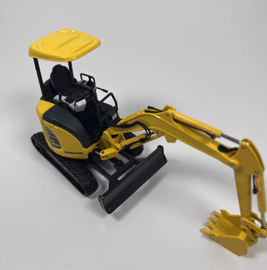 KOMATSU PC30MR-5 Excavator Construction Machine Equipment Diecast Model 1:32 - Image 4 of 4